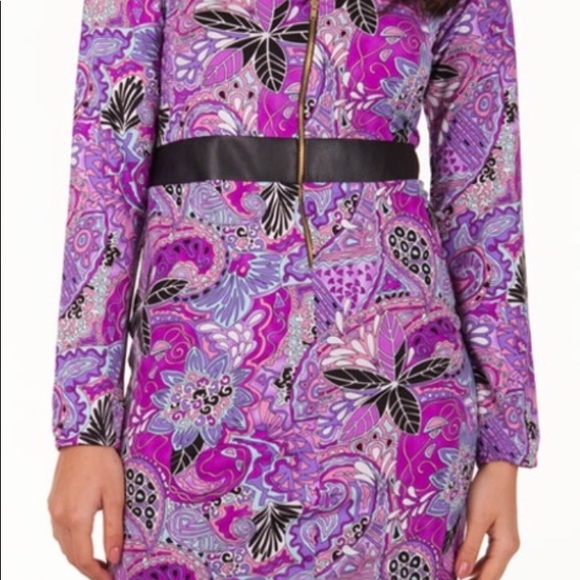 ❌DONATED❌Purple Day Night Reversible Floral Print Dress - Picture 5 of 9
